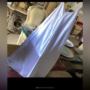 Oscar de la Renta night gown pale orchid size medium longer length soft …